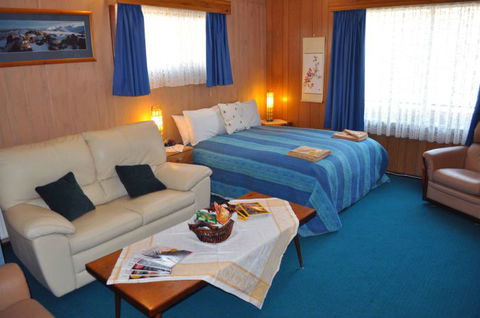 Sages Haus Bed And Breakfast - Attractions Sydney 3