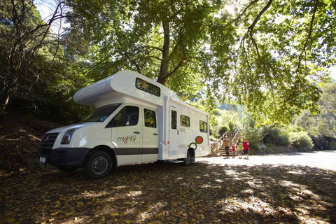 Mighty Cars And Campers - Attractions Sydney 8
