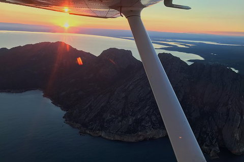 Freycinet Peninsula Or Wineglass Bay Scenic Flight - Attractions Sydney 1