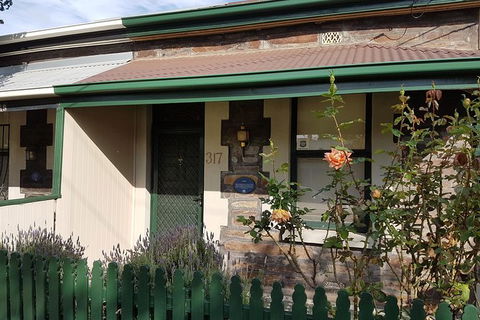 Adelaide Walking Tour: East End Escapade - Attractions Sydney 4