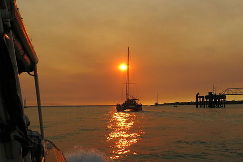 Darwin Sunset Cruise, Including Fish \'n\' Chips - Attractions Sydney 5