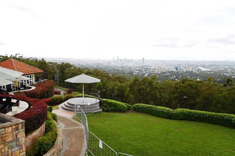 Personal, Private Chauffeur Driven Guided Tours - Attractions Sydney 0