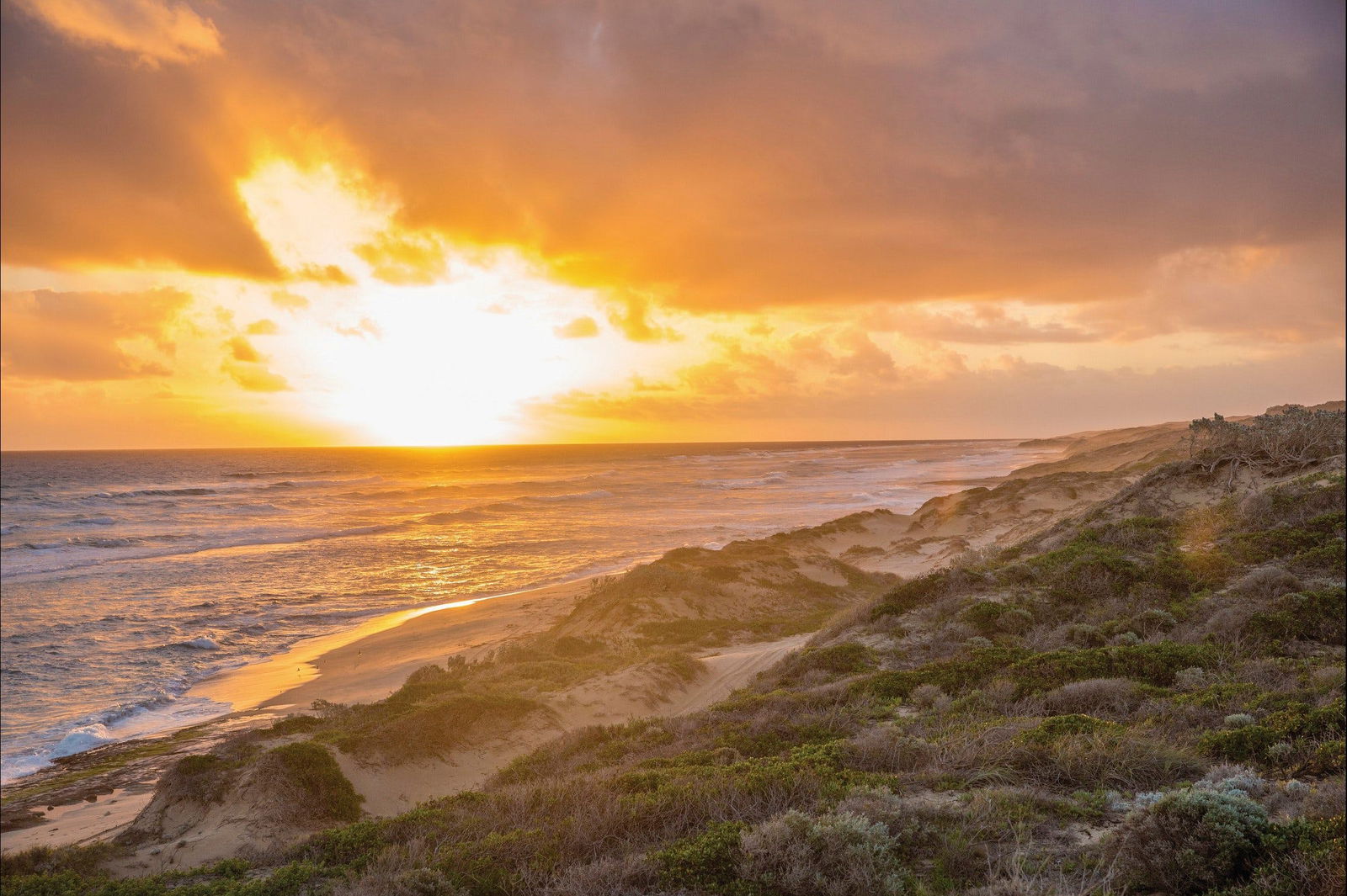 Burns Beach WA Attractions Sydney