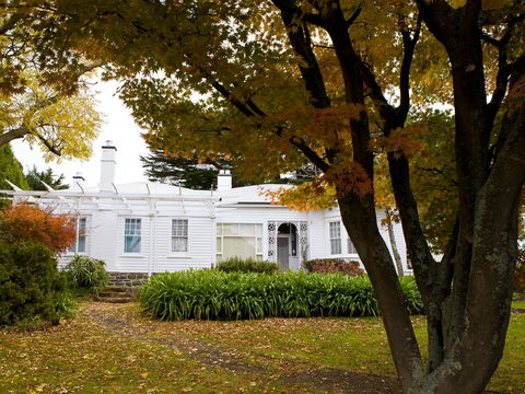 Home Hill - Attractions Sydney 0