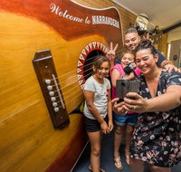 Narrandera's Big Guitar - Attractions Sydney