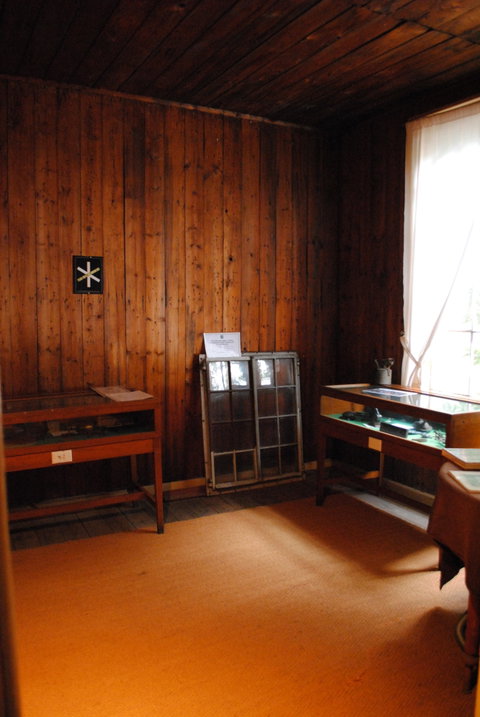 Portable Iron Houses - Attractions Sydney 1