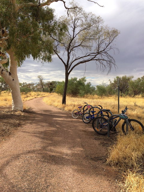 Simpsons Gap Bicycle Path - Attractions Sydney 2