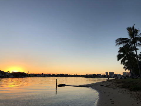 Surf In Paradise - Attractions Sydney 1