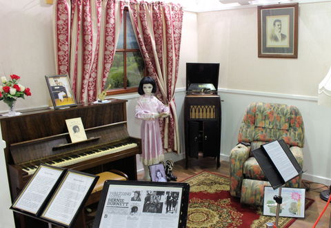 Australian Country Music Hall Of Fame - Attractions Sydney 1