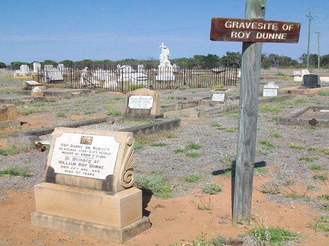 Blackall Cemetery - Attractions Sydney 1