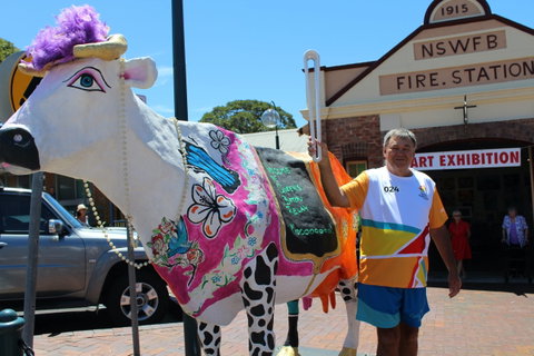 Daisy The Decorated Dairy Cow - Attractions Sydney 0