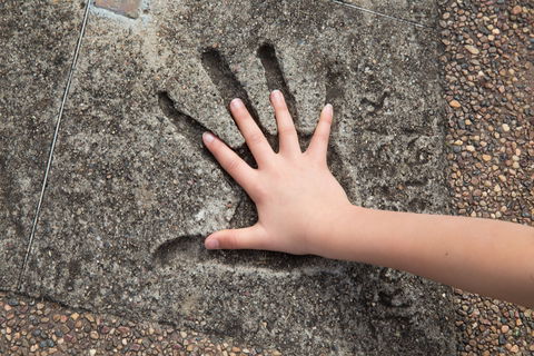Hands Of Fame Park - Attractions Sydney 0