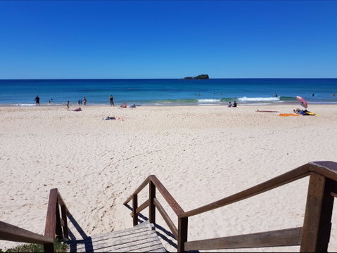 Mudjimba Beach - Attractions Sydney 0