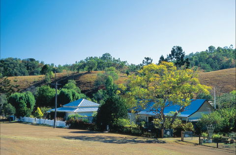 North Burnett - Mount Perry (via Monto) To Biggenden To Childers - Attractions Sydney 0