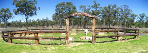 Old Injune Cemetery - Attractions Sydney 0
