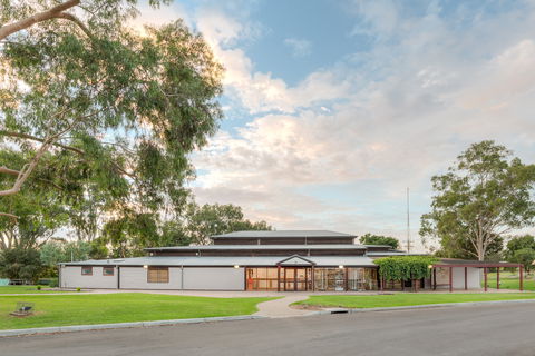 Swan Hill Regional Art Gallery - Attractions Sydney 0