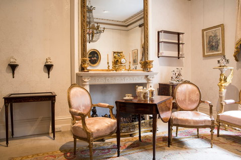 The Johnston Collection - Attractions Sydney 1