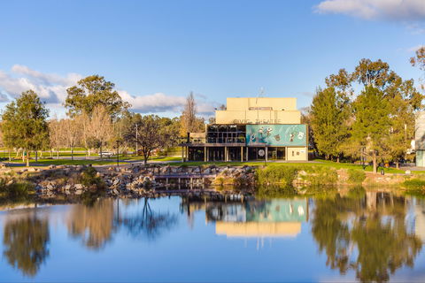 Wagga Wagga Civic Theatre - Attractions Sydney 1