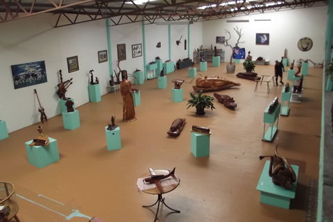 Ant's Redgum Gallery - Attractions Sydney 1