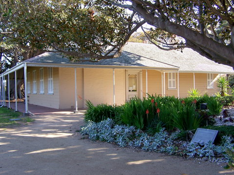 Black Rock House - Attractions Sydney 0