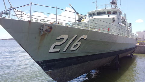HMAS Gladstone - Attractions Sydney 0
