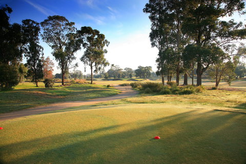 Huntingdale Golf Club - Attractions Sydney 0