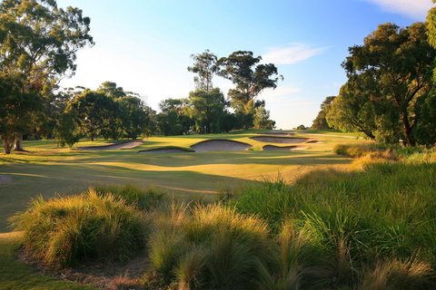 Huntingdale Golf Club - Attractions Sydney 1