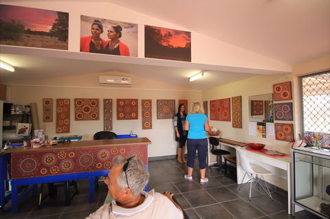 Kathleen Buzzacott Art Studio - Attractions Sydney 1