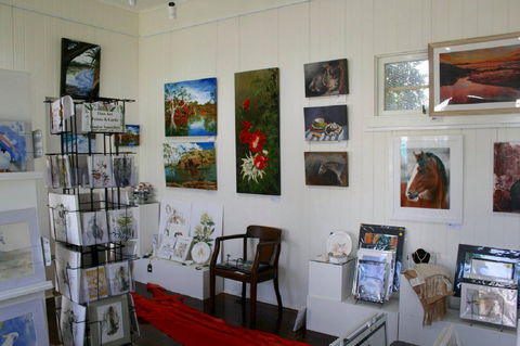 Old SchoolHouse Gallery - Attractions Sydney 2