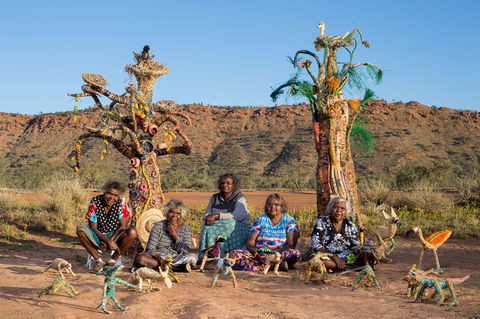 Tjanpi Desert Weavers - Attractions Sydney 0