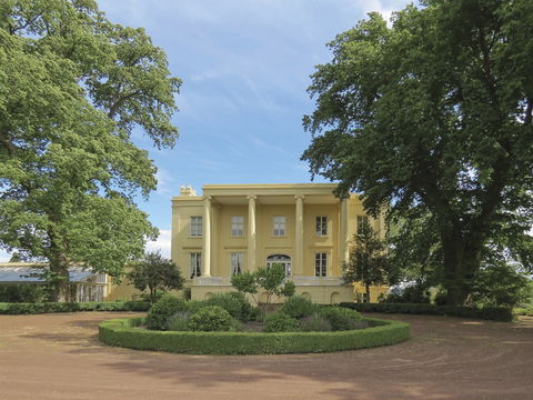 Clarendon - Attractions Sydney 0