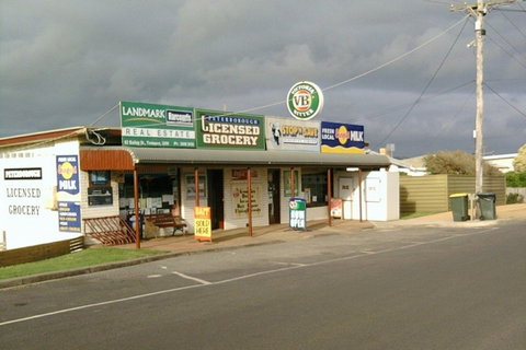 Peterborough Licensed Grocers - Attractions Sydney 2