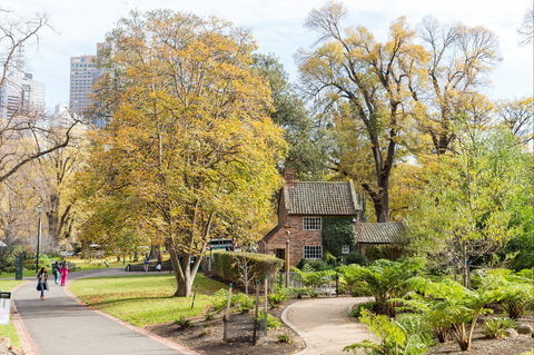 Cooks' Cottage - Attractions Sydney 1