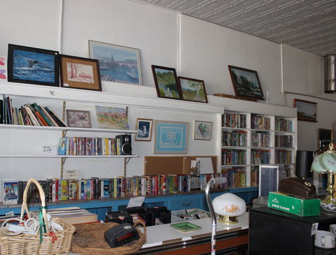 Holbrook Anglican Op-shop - Attractions Sydney 1