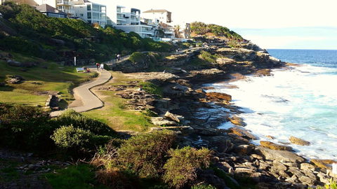MacKenzies Beach - Attractions Sydney 0