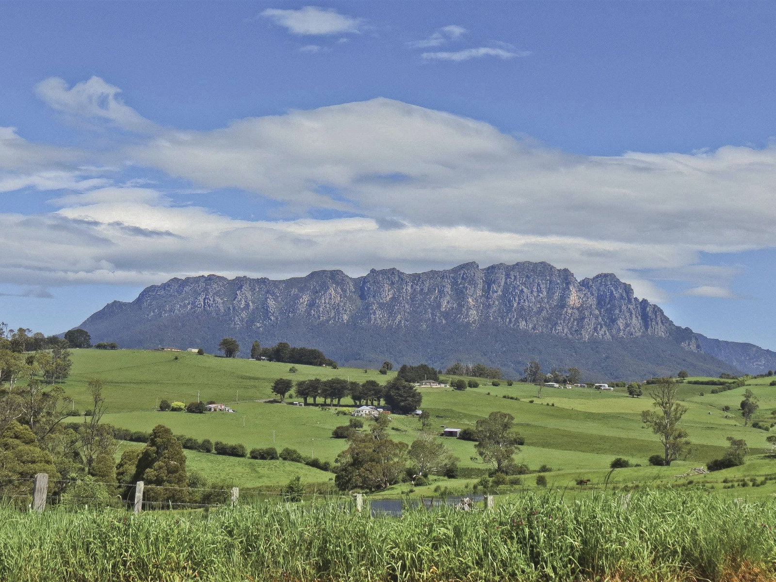 Dunorlan TAS Attractions Sydney