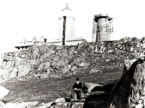 Low Head Lighthouse - Attractions Sydney 1