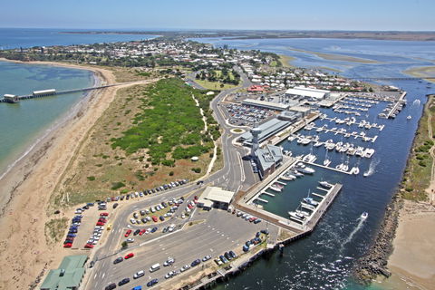 Queenscliff Harbour - Attractions Sydney 1