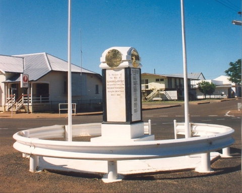 Cloncurry War Memorial - Attractions Sydney 0