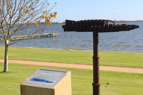 K7 Monument Barmera - Attractions Sydney 0
