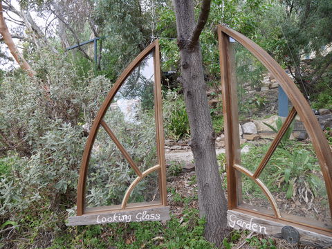 Looking Glass Garden - Attractions Sydney 1