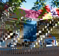 Meeniyan Square - Attractions Sydney