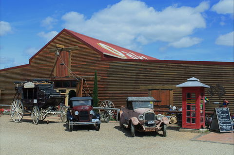 Oaklands Barn - Attractions Sydney 0