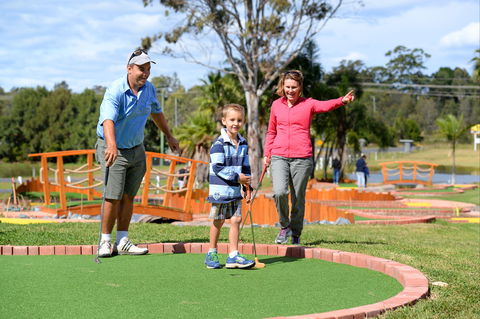Port Macquarie Driving Range And Mini Golf - Attractions Sydney 0