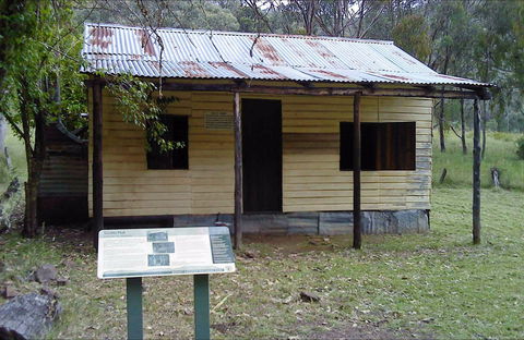 Scutts Hut - Attractions Sydney 0