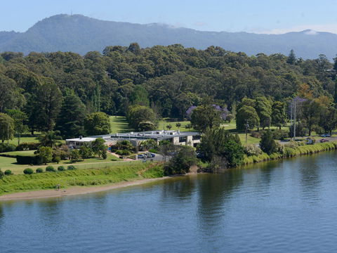 The Grotto Walk - North Nowra - Attractions Sydney 0