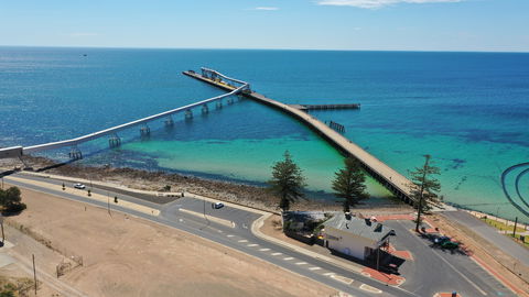 Wallaroo Jetty - Attractions Sydney 0