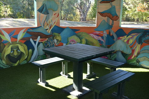 Howlong's Enchanted Hut - Attractions Sydney 1