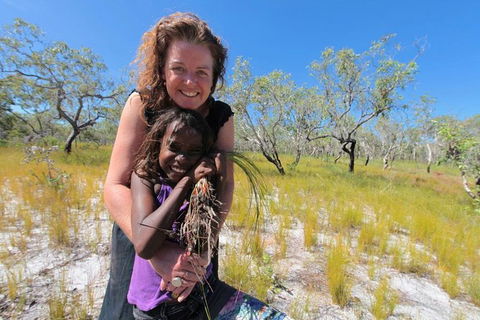 Gay-Wu Woman\'s 5 Day Yolngu Homeland Tour - Attractions Sydney 0