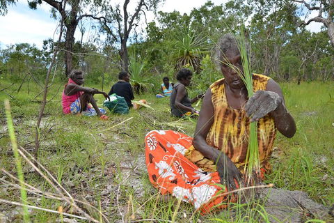 Gay-Wu Woman\'s 5 Day Yolngu Homeland Tour - Attractions Sydney 9